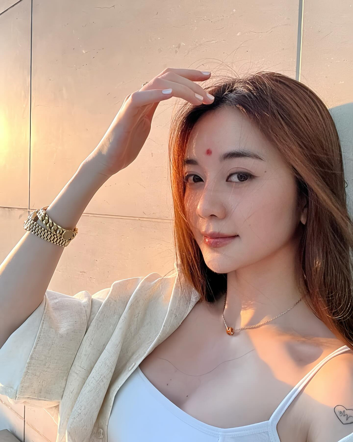 Nhan sắc đời thường của nữ ca sĩ ở tuổi 33.