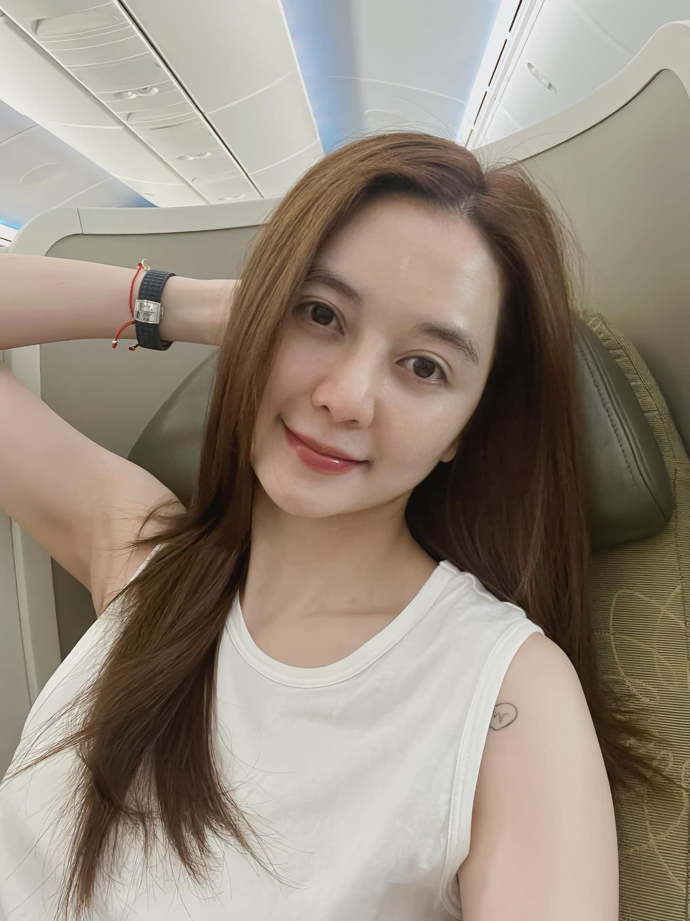 Nhan sắc đời thường của nữ ca sĩ ở tuổi 33.