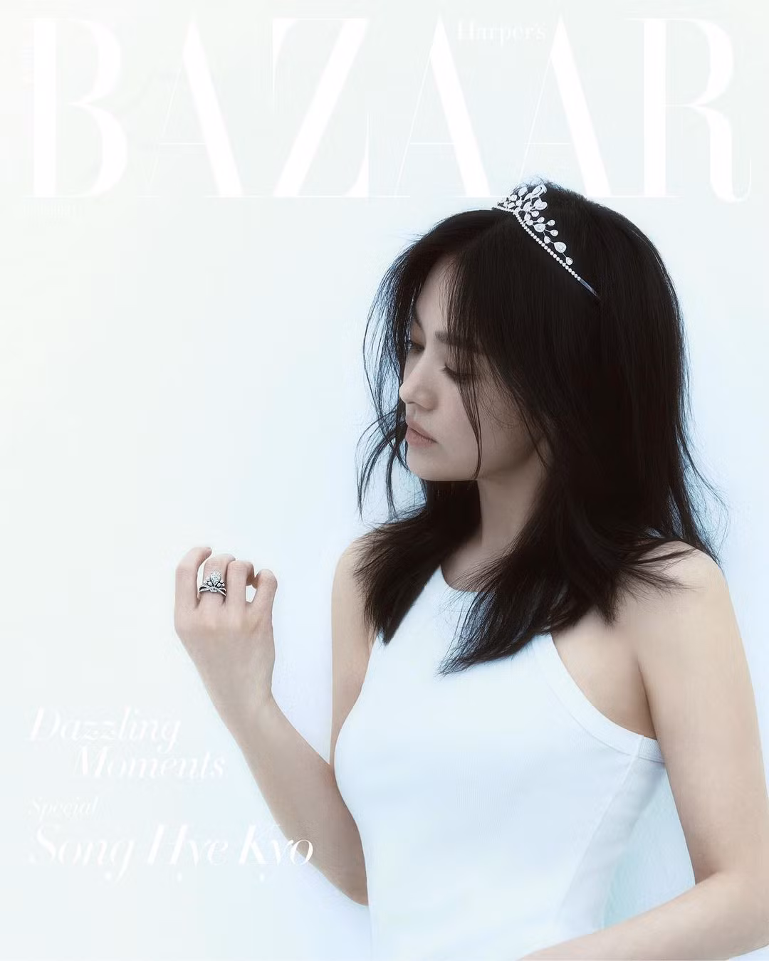 Song Hye Kyo khoe vẻ yêu kiều trong trang sức cao cấp của nhãn hàng Chaumet do cô là đại sứ thương hiệu. Song Hye Kyo khoe vẻ yêu kiều trong trang sức cao cấp của nhãn hàng Chaumet do cô là đại sứ thương hiệu.