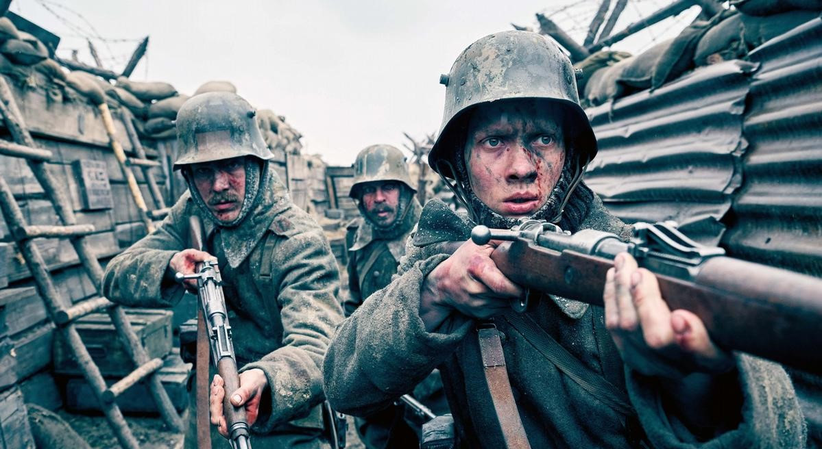 Phim điện ảnh Phía Tây không có gì lạ của đạo diễn người Đức được đề cử Oscar lần thứ 95. Phim điện ảnh Phía Tây không có gì lạ của đạo diễn người Đức được đề cử Oscar lần thứ 95.