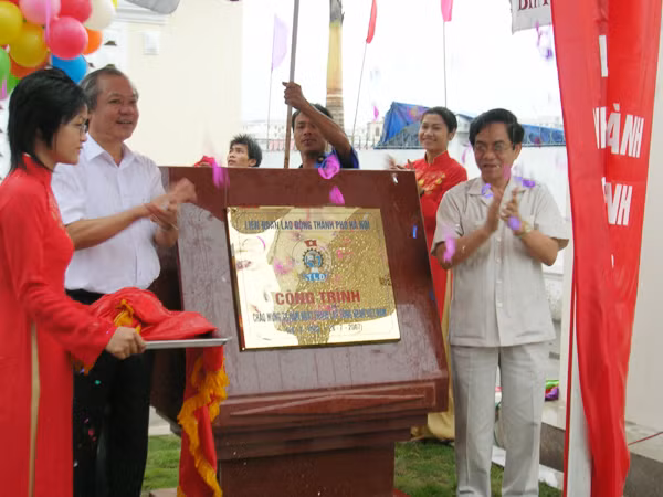 Lãnh đạo Hà Nội khánh thành nhà máy giết mổ của Hadico