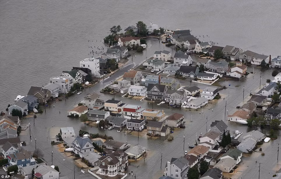 Khu dân cư ở khu vực vịnh Seaside, New Jersey chìm trong biển nước 