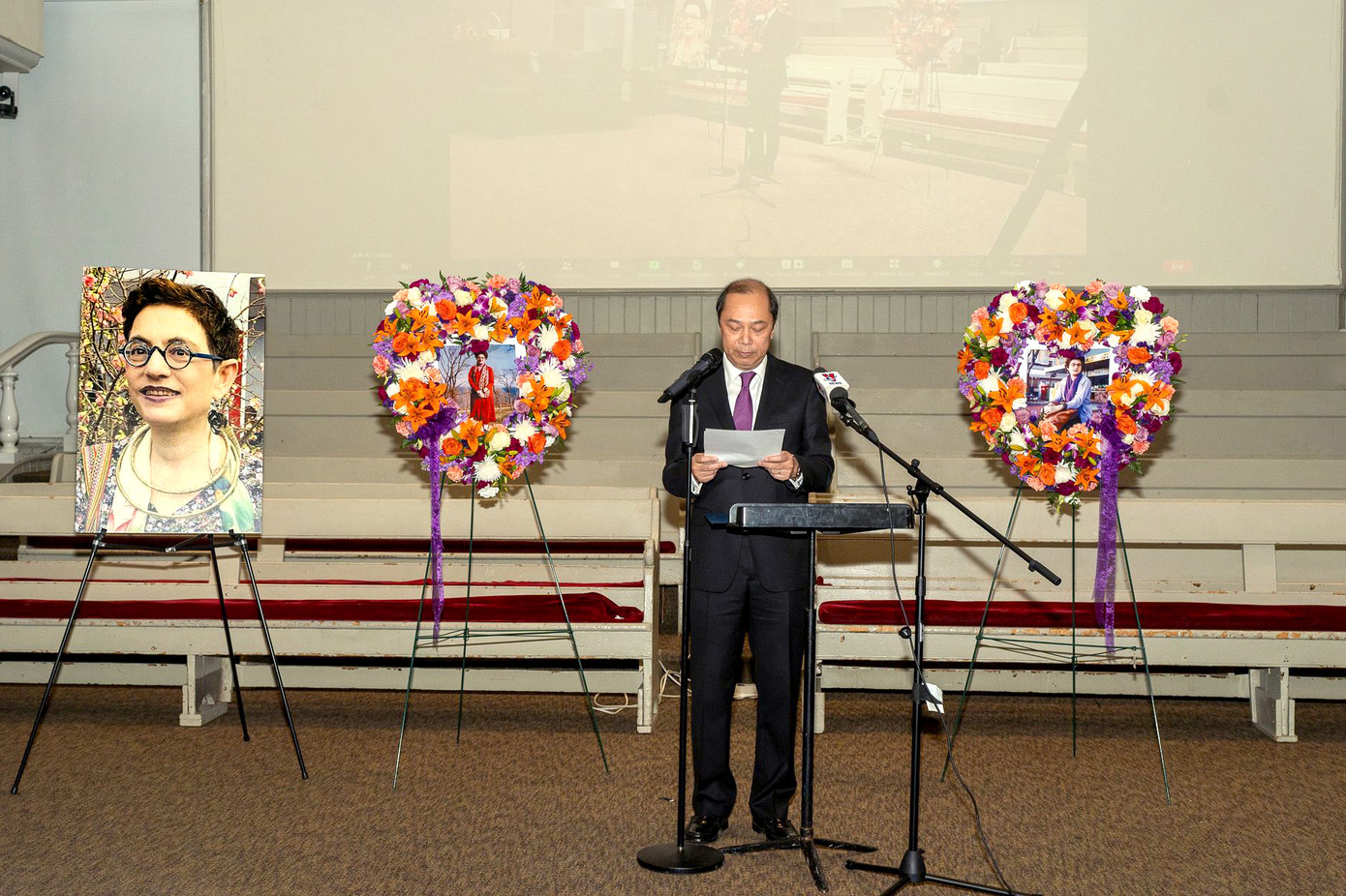 Đại sứ Nguyễn Quốc Dũng thay mặt Đảng, Nhà nước Việt Nam phát biểu tưởng niệm. (Ảnh: Mofa) Đại sứ Nguyễn Quốc Dũng thay mặt Đảng, Nhà nước Việt Nam phát biểu tưởng niệm. (Ảnh: Mofa)