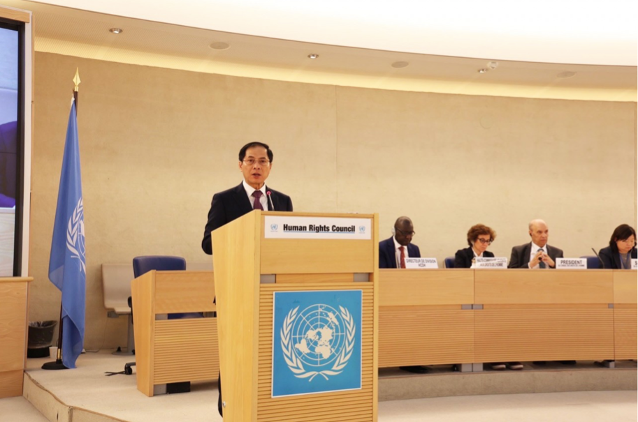 Bộ trưởng Ngoại giao Bùi Thanh Sơn phát biểu tại phiên họp. (Ảnh: Mofa) Bộ trưởng Ngoại giao Bùi Thanh Sơn phát biểu tại phiên họp. (Ảnh: Mofa)