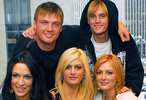 Leslie Carter (ở giữa, hàng dưới) cùng các anh chị em