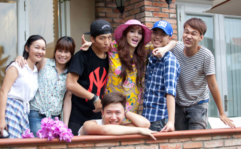 Tháng 6 tới Trang Nhung sẽ có chuyến đi châu Âu để chụp hình và tham gia Liên hoan phim Cannes