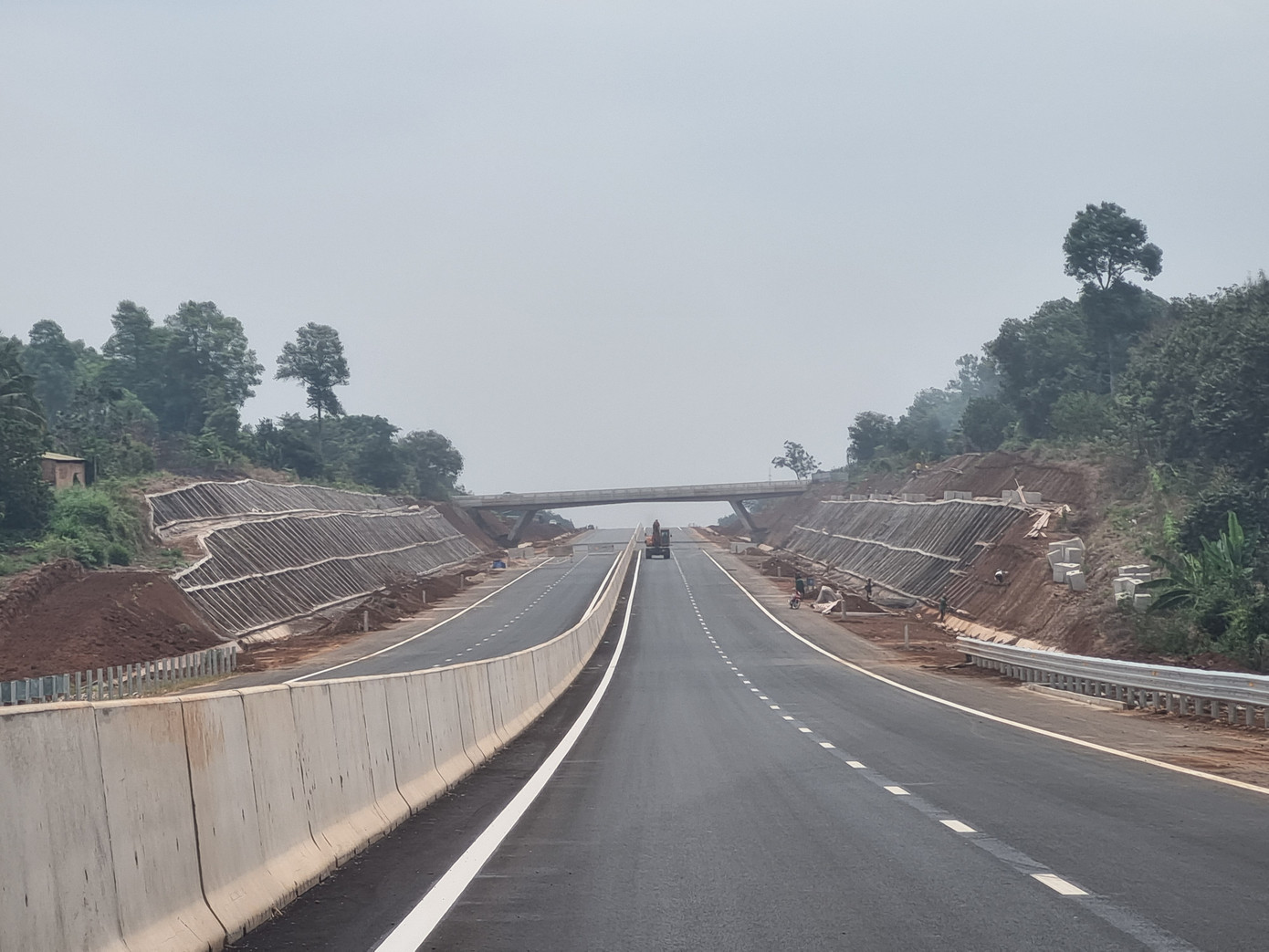 Một đoạn cao tốc qua huyện Cẩm Mỹ (Đồng Nai) Một đoạn cao tốc qua huyện Cẩm Mỹ (Đồng Nai)