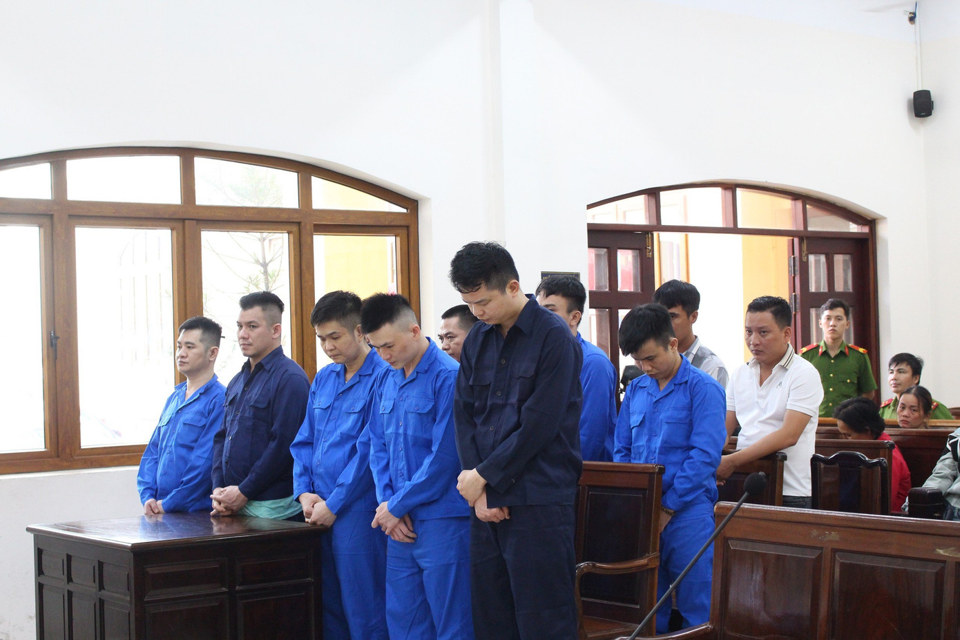 Các bị cáo tại phiên tòa Các bị cáo tại phiên tòa