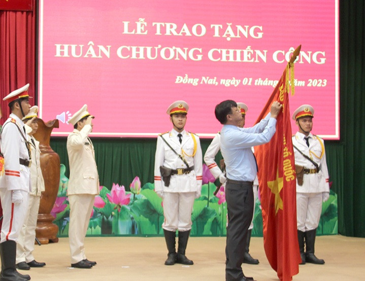 Lễ đón nhận Huân chương Lễ đón nhận Huân chương