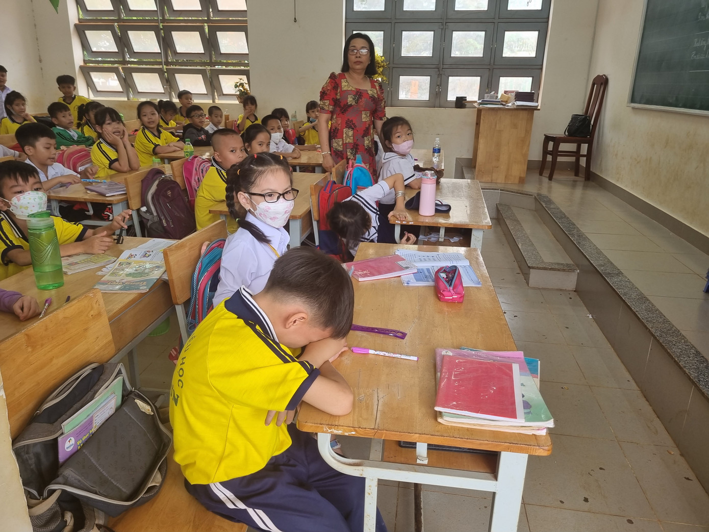 Học sinh 2 trường học tập, sinh hoạt chung tại một trường