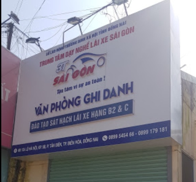 Văn phòng Trung tâm Dạy nghề lái xe Sài Gòn