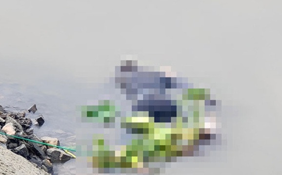 Thi thể nạn nhân nhảy cầu được tìm thấy Thi thể nạn nhân nhảy cầu được tìm thấy