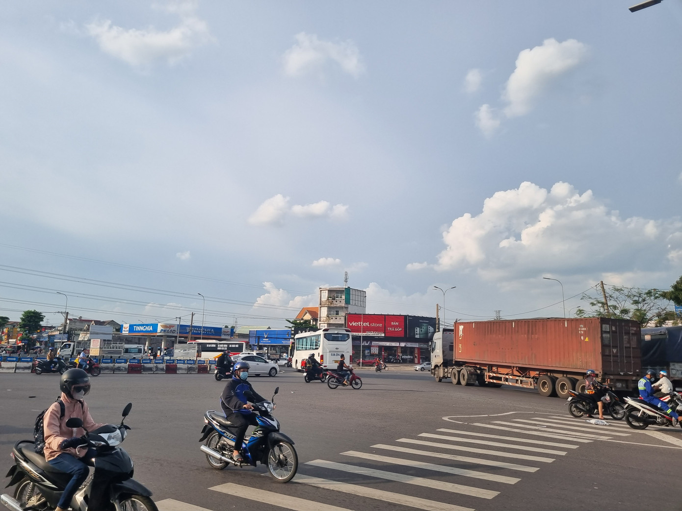 Vòng xoay nút giao Võ Nguyên Giáp - Bùi Văn Hòa xảy ra nhiều vụ tai nạn giao thông chết người Vòng xoay nút giao Võ Nguyên Giáp - Bùi Văn Hòa xảy ra nhiều vụ tai nạn giao thông chết người