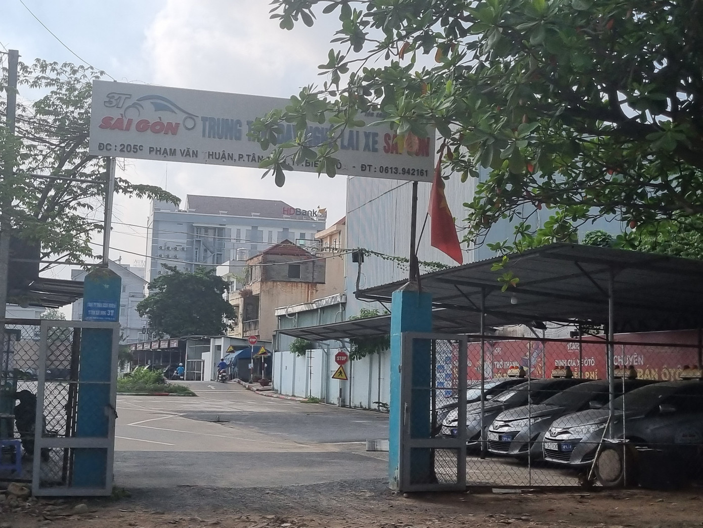 Trung tâm dạy nghề lái xe Sài Gòn đã dừng hoạt động sát hạch Trung tâm dạy nghề lái xe Sài Gòn đã dừng hoạt động sát hạch