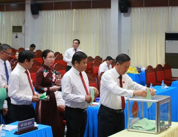 Các đại biểu bỏ phiếu tín nhiệm