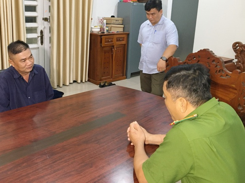 Đối tượng Hứa Nghiệp Thắng tại cơ quan điều tra Đối tượng Hứa Nghiệp Thắng tại cơ quan điều tra