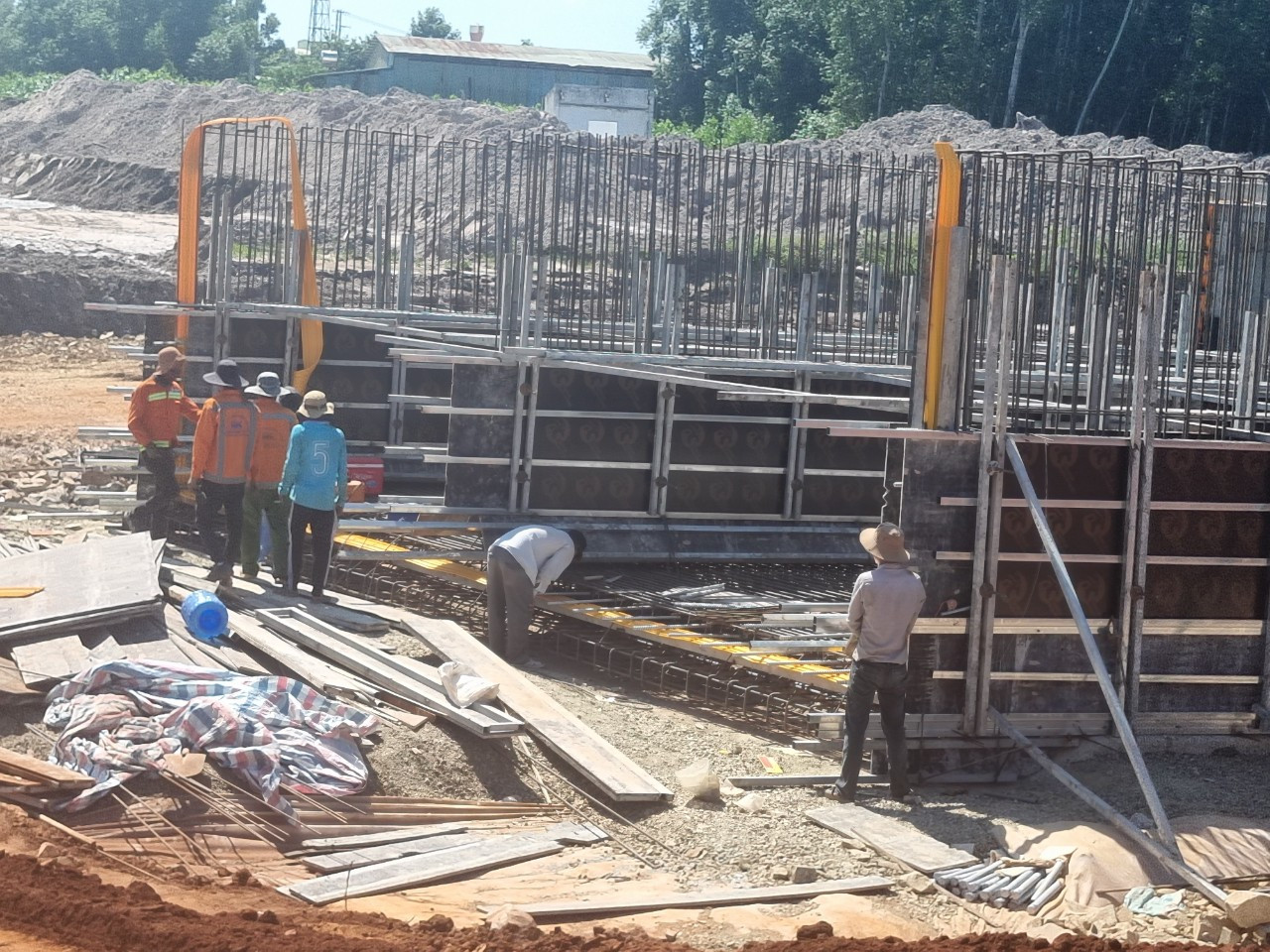 Một hạng mục cầu trên cao tốc Biên Hòa - Vũng Tàu dự án thành phần 3 đang được thi công, Một hạng mục cầu trên cao tốc Biên Hòa - Vũng Tàu dự án thành phần 3 đang được thi công,