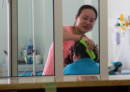 Bệnh nhân làm đẹp chuẩn bị đón xuân