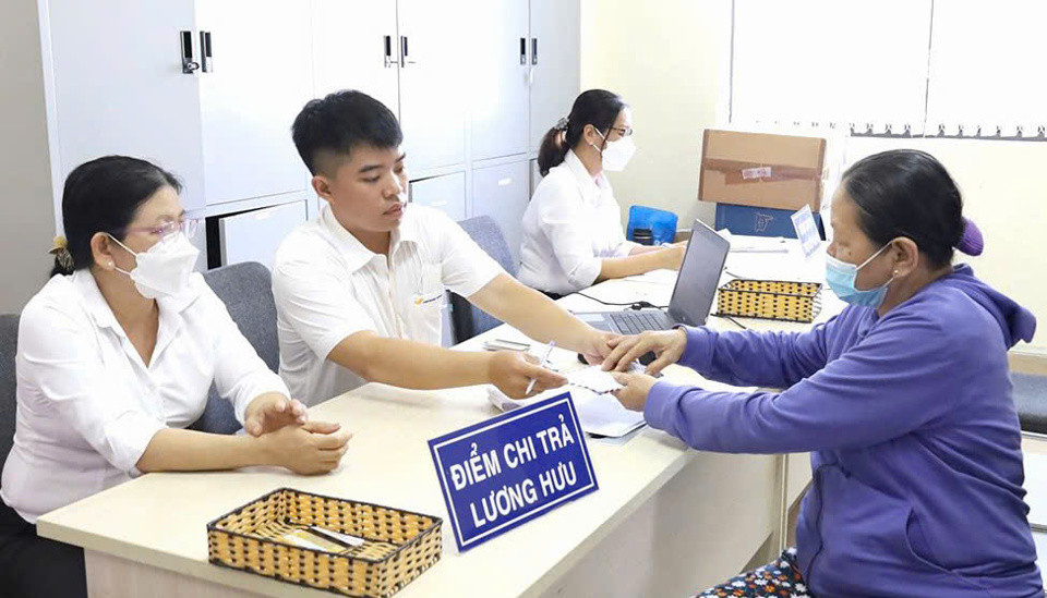 Bộ Nội vụ dự thảo Thông tư quy định chi tiết về thời điểm hưởng lương hưu từ ngày 1/7/2025 khi Luật BHXH 2024 có hiệu lực. Ảnh minh họa. Bộ Nội vụ dự thảo Thông tư quy định chi tiết về thời điểm hưởng lương hưu từ ngày 1/7/2025 khi Luật BHXH 2024 có hiệu lực. Ảnh minh họa.