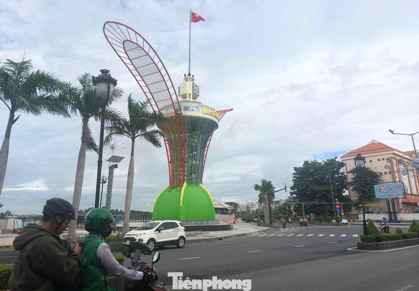 Đây là dự án do Ban Quản lý Dự án TP Thủ Dầu Một làm chủ đầu tư, có tổng giá trị đầu tư khoảng 10 tỷ đồng.