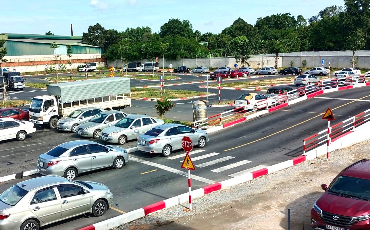 Toàn tỉnh Bình Dương có 17 cơ sở đào tạo lái xe Toàn tỉnh Bình Dương có 17 cơ sở đào tạo lái xe