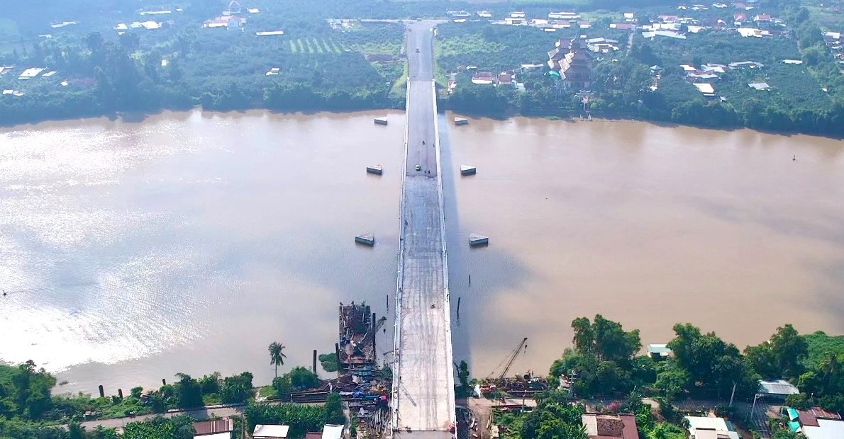 Toàn cảnh cầu Bạch Đằng 2