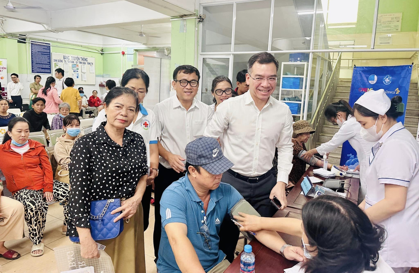 Khám, chữa bệnh miễn phí cho người dân trên địa bàn Bình Dương