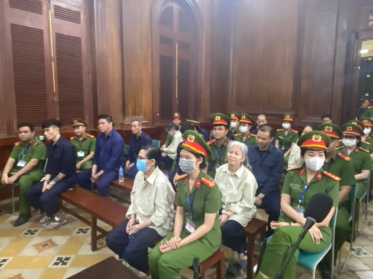 Một góc phòng xử án. Ảnh: Tân Châu.