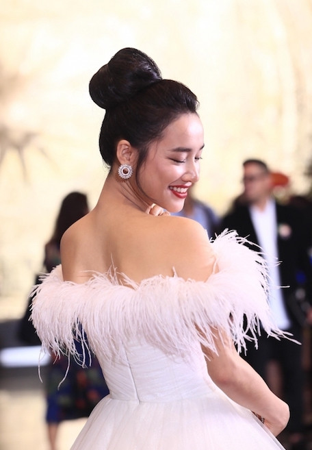 Nhã Phương quyến rũ yêu kiều khó rời mắt ảnh 4