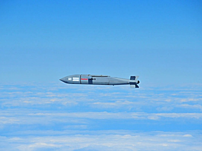 JSOW C-1 trong giai đoạn giữa đường bay