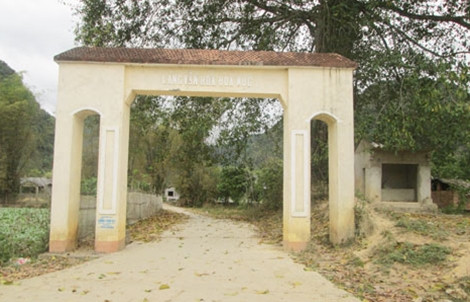 Ngôi làng đổi đời nhờ nghề “ăn cơm đứng“ ảnh 1