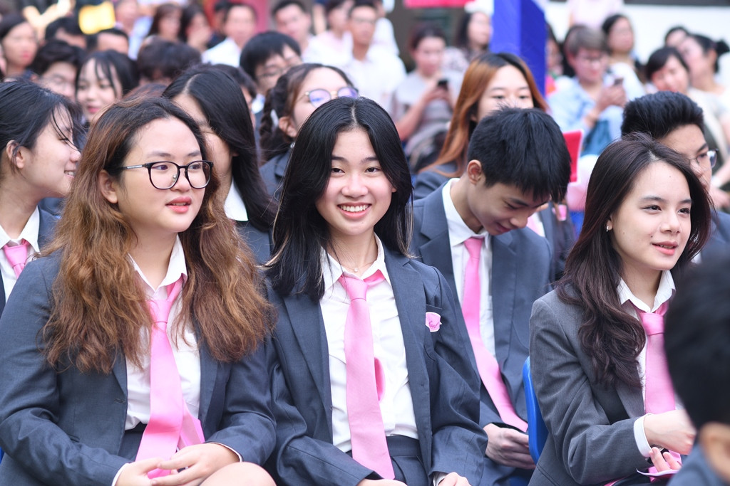 Khoảnh khắc nữ sinh TH School nở nụ cười rạng rỡ, tự tin thu hút mọi ánh nhìn