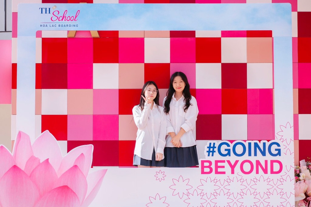 Nữ sinh TH School không những xinh đẹp mà còn học giỏi, thành thạo nhiều kỹ năng sống