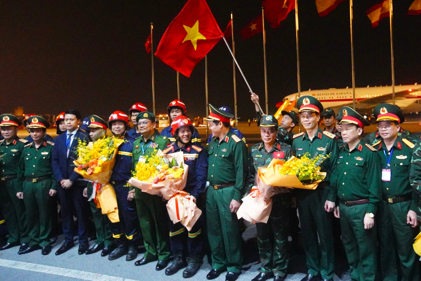 Bắt đầu triển khai công tác cứu hộ cứu nạn ngay sau khi đến thủ đô Naypyidaw vào sáng sớm 31/3, trong thời gian thực hiện nhiệm vụ quốc tế tại Myanmar, Đoàn Quân đội nhân dân Việt Nam đã đạt được những kết quả đáng ghi nhận, góp phần giúp nước bạn Myanmar giảm bớt nỗi đau thương, mất mát do thảm hoạ động đất.