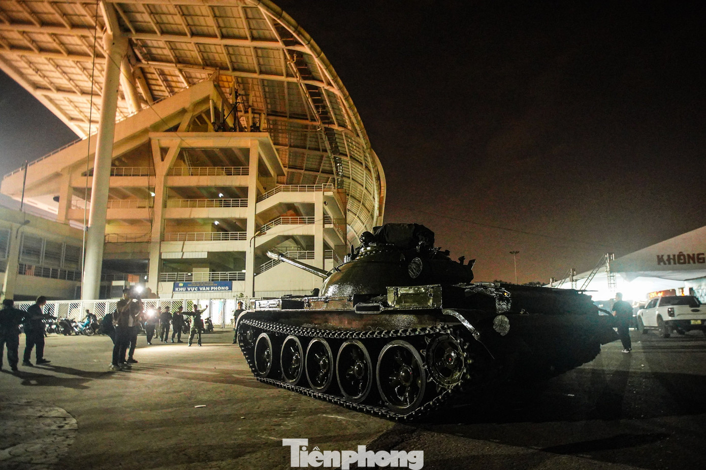 Xe tăng T-54 huyền thoại sẽ làm tăng tính chân thực của phần hoạt cảnh biểu diễn về quá trình chiến đấu của quân, dân ta trong cuộc chiến đấu Giải phóng miền Nam, thống nhất đất nước.