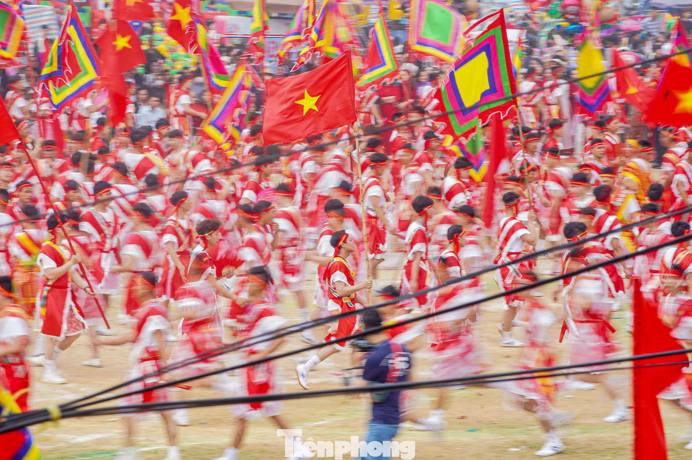 Nghiềm quân - trò diễn tái hiện tài đánh trận của tướng quân Lý Phụng Man với giặc Lương khi giúp vua Lý Nam Đế lập nước Vạn Xuân.