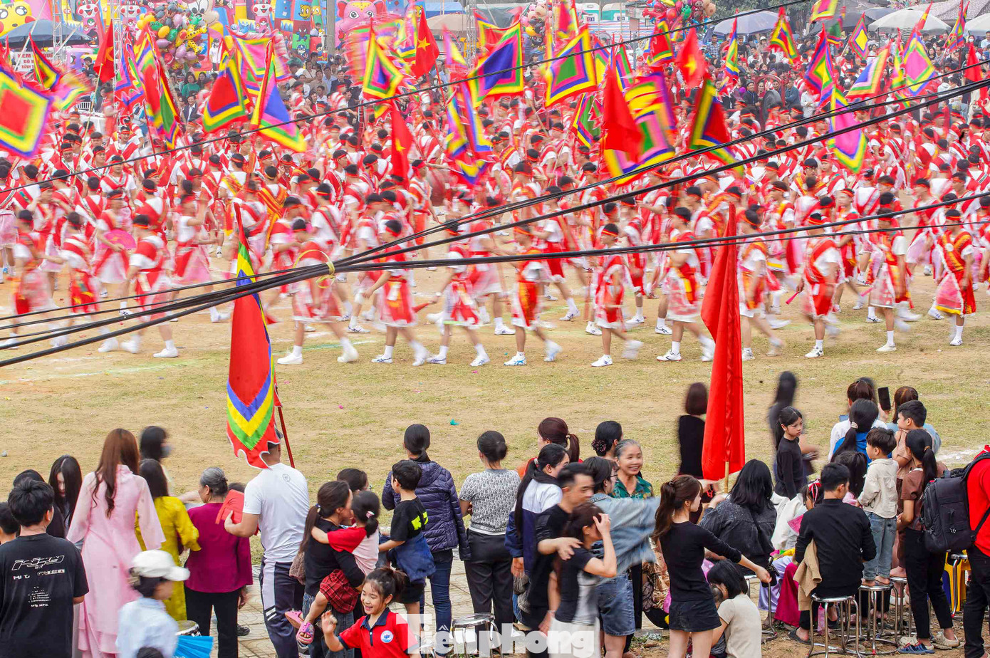 Vòng vây được phá cũng là nghi lễ Nghiềm quân kết thúc.