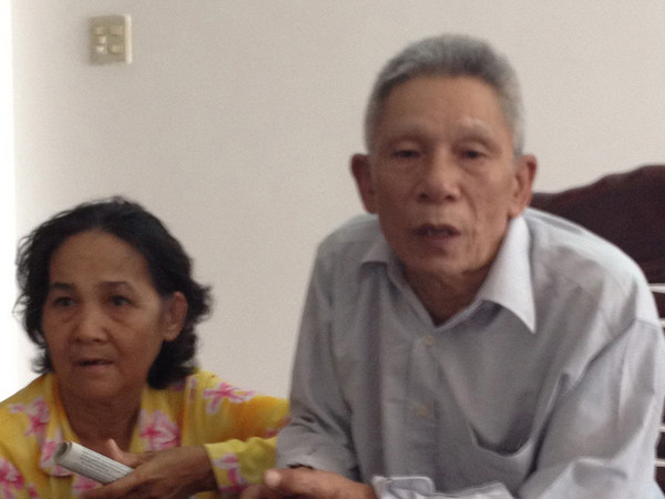 Ông Lê Khắc Hơng và vợ Lâm Thị Hiền. Ảnh: Ngọc Huyền. Ông Lê Khắc Hơng và vợ Lâm Thị Hiền. Ảnh: Ngọc Huyền