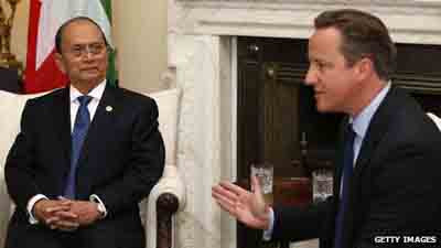 Tổng thống Myanmar Thein Sein (trái) hội đàm với Thủ tướng Anh David Cameron. Ảnh: Getty Images. Tổng thống Myanmar Thein Sein (trái) hội đàm với Thủ tướng Anh David Cameron. Ảnh: Getty Images