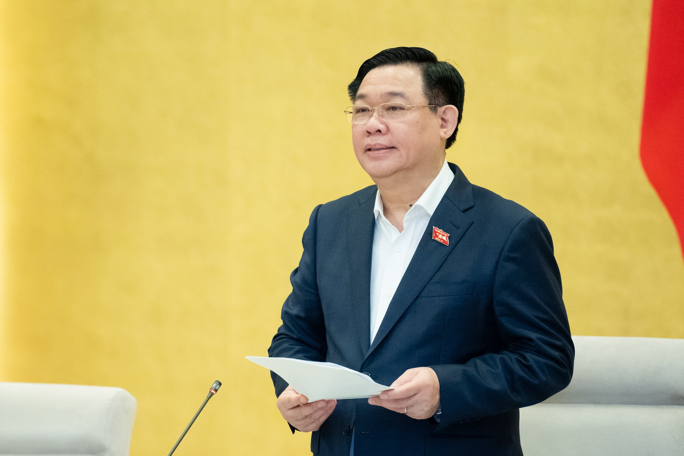 Chủ tịch Quốc hội Vương Đình Huệ phát biểu khai mạc phiên họp. Ảnh: Di Linh