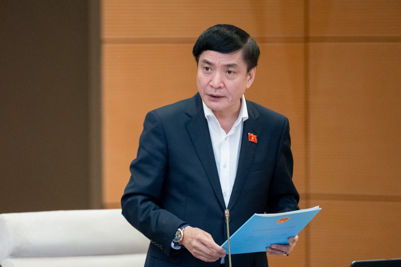 Tổng Thư ký Quốc hội Bùi Văn Cường tại phiên họp Tổng Thư ký Quốc hội Bùi Văn Cường tại phiên họp