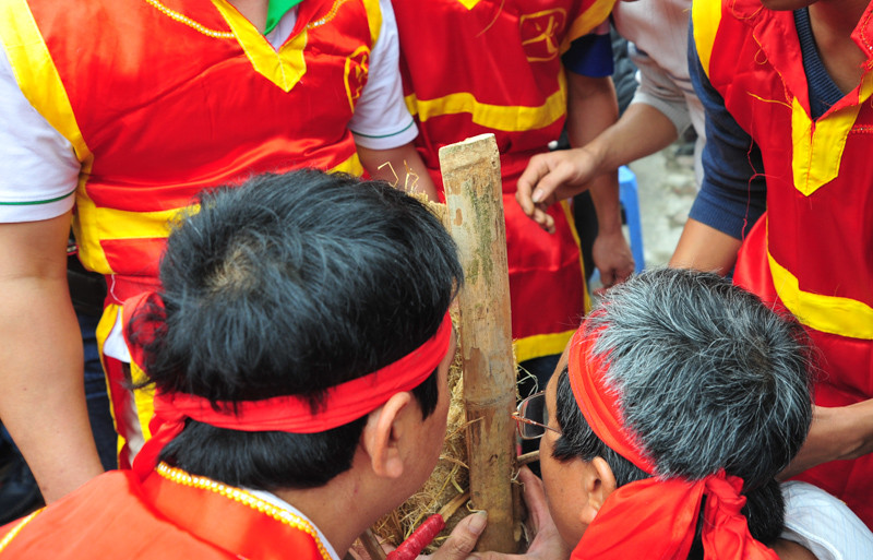 Thổi lửa hồi hộp