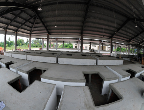 Chợ 'xịn' hàng chục tỷ vắng bóng tiểu thương ảnh 1