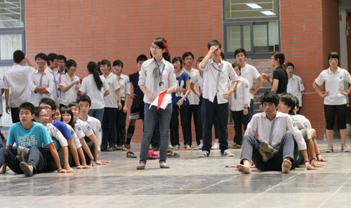 Thi xem ai về đích trước