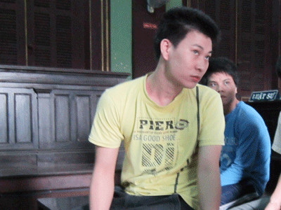 Vì động cơ đê hèn mà Bình đã hủy hoại cuộc đời cô gái trẻ. Vì động cơ đê hèn mà Bình đã hủy hoại cuộc đời cô gái trẻ