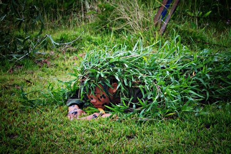 Ngụy trang kín đáo, thực hiện nhiệm vụ luồn sâu đánh hiểm