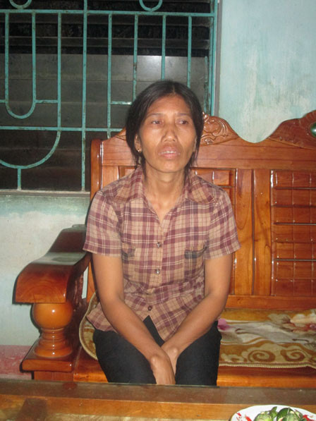 Mẹ nạn nhân cho rằng con mình chỉ “ra quán game ngồi chờ bạn”?