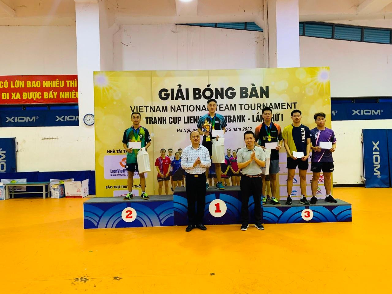 Các VĐV nhận giải