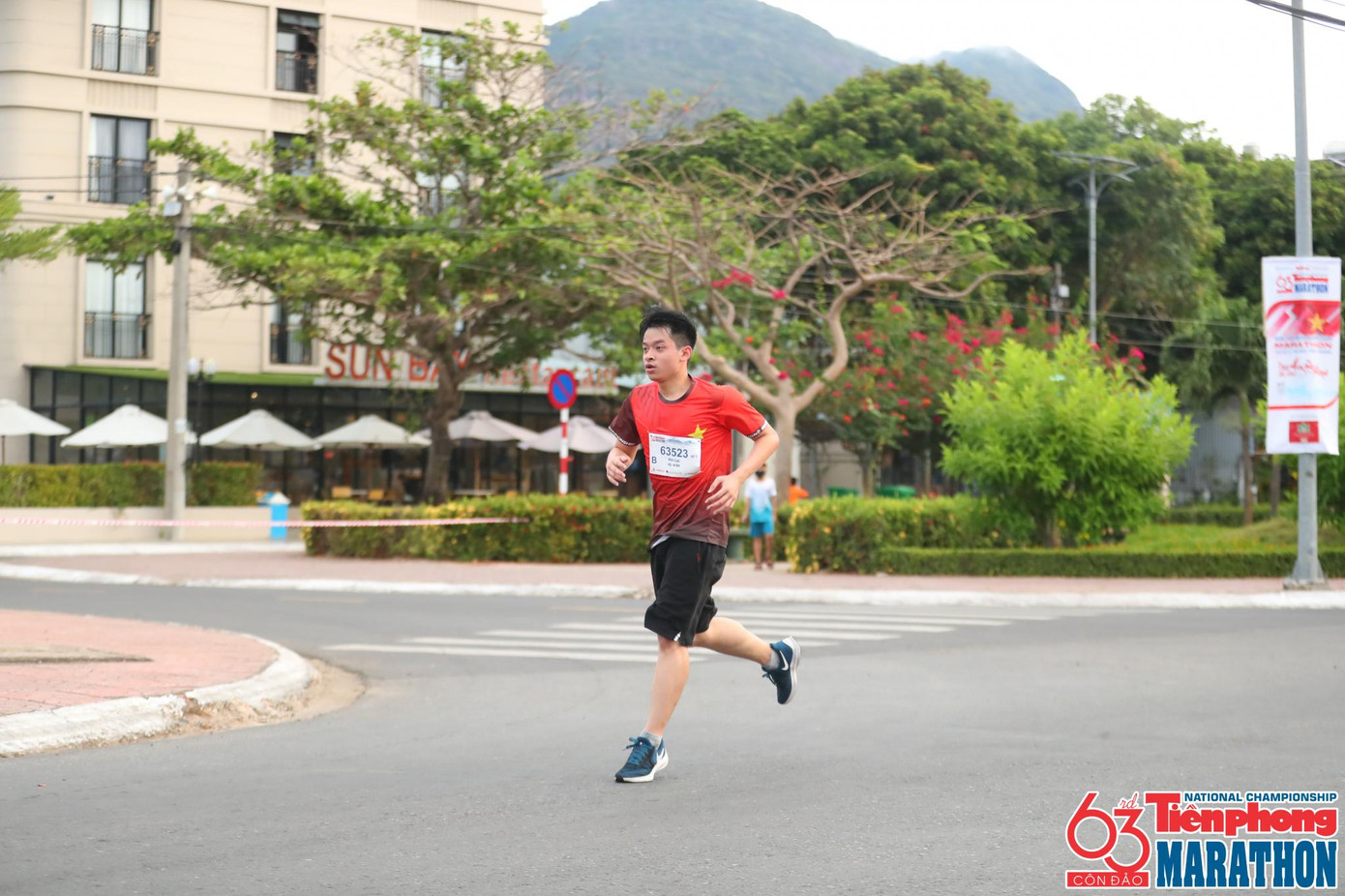 Cao Nguyễn Tuấn Khôi