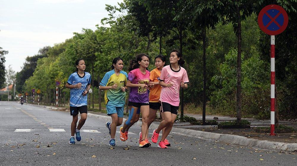 Tiền Phong Marathon 2022 nằm trong kế hoạch chuẩn bị cho SEA Games 31 vào tháng 5 tới. Việc Hồng Lệ thay đổi cự ly nhằm phục vụ công tác chuyên môn cho kỳ đại hội trên sân nhà.